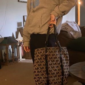Michael kors tote